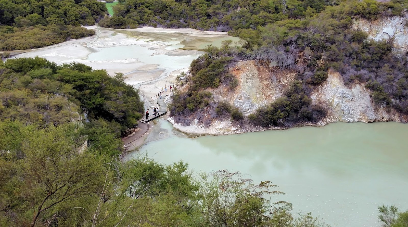 WAI-O-TAPU